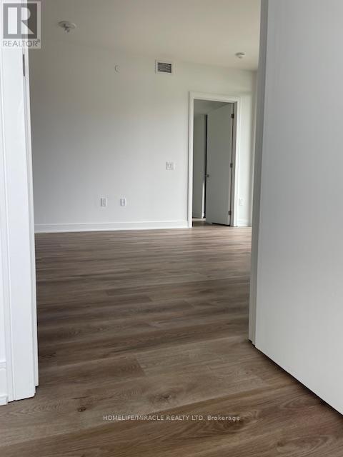 502 - 86 Dundas Street E, Mississauga, Ontario  L5A 1W4 - Photo 6 - W12895402