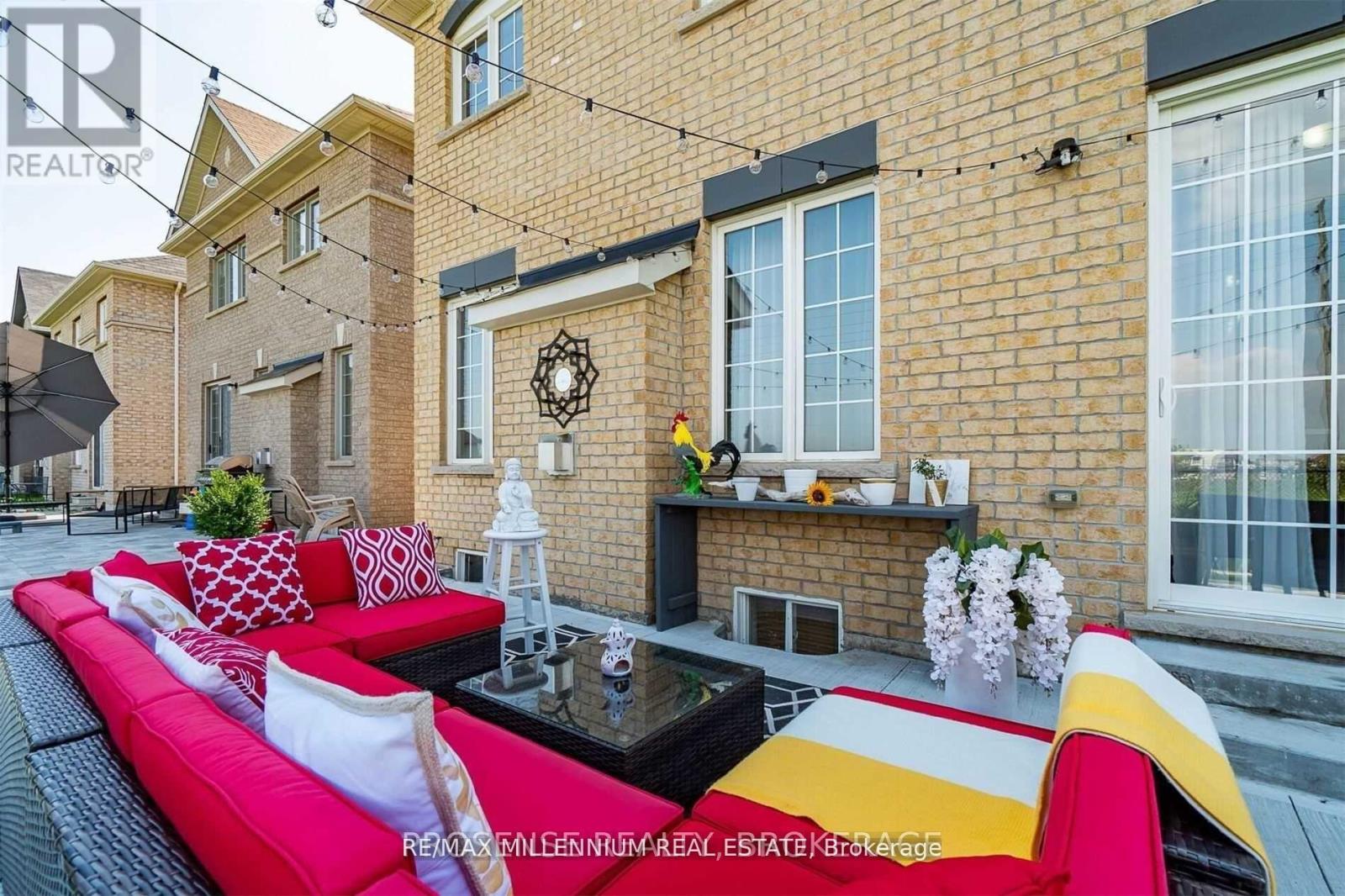 19 Durango Drive, Brampton, Ontario  L6X 2Z2 - Photo 30 - W12895416