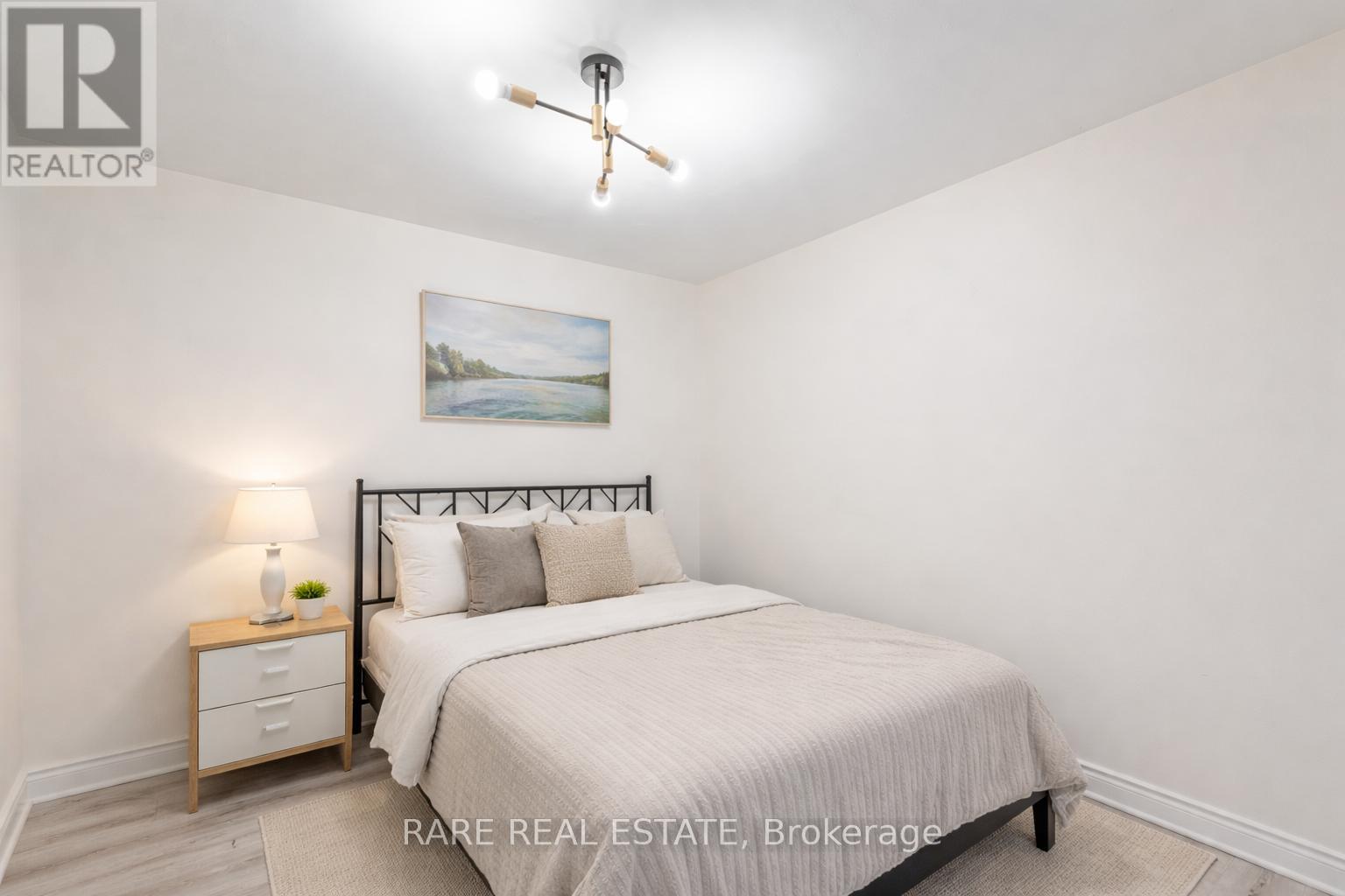 2 - 352 Hopewell Avenue, Toronto (Briar Hill-Belgravia), Ontario  M6E 2S2 - Photo 11 - W12895420