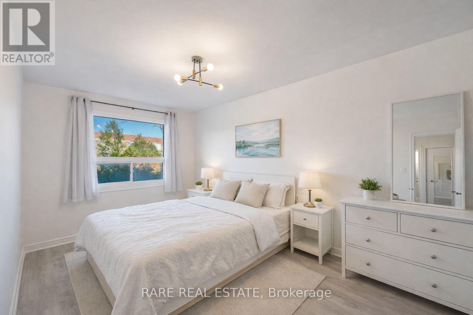 2 - 352 Hopewell Avenue, Toronto (Briar Hill-Belgravia), Ontario  M6E 2S2 - Photo 7 - W12895420