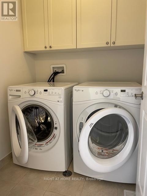 1654 Copeland Circle, Milton, Ontario  L9T 8X8 - Photo 12 - W12895430