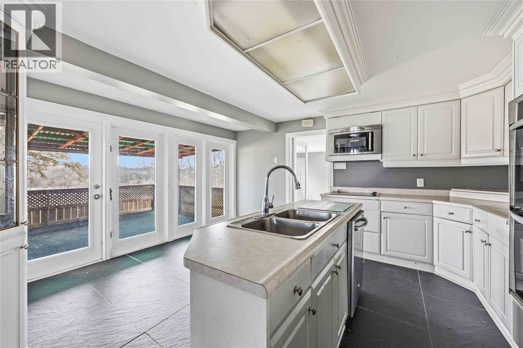 4421 Marthaville Road, Petrolia, Ontario  N0N 1R0 - Photo 17 - 26003152