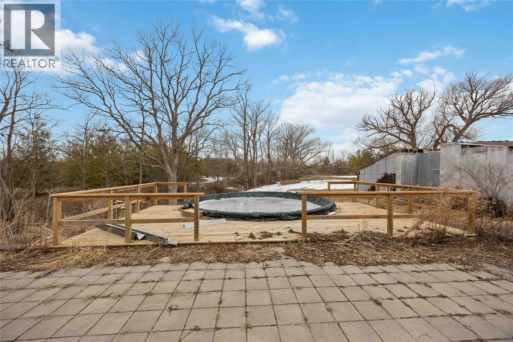 4421 Marthaville Road, Petrolia, Ontario  N0N 1R0 - Photo 6 - 26003152