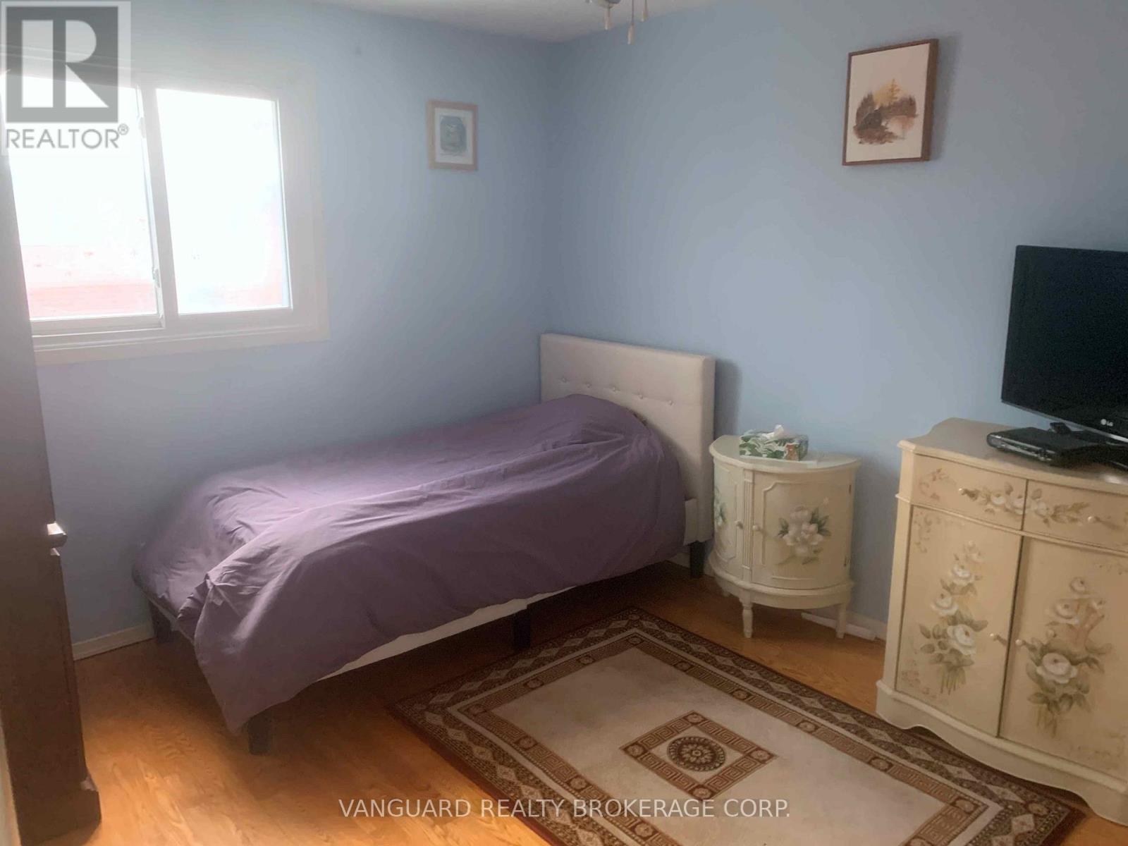 13 Bards Walkway, Toronto, Ontario  M2J 4T8 - Photo 13 - C12892210