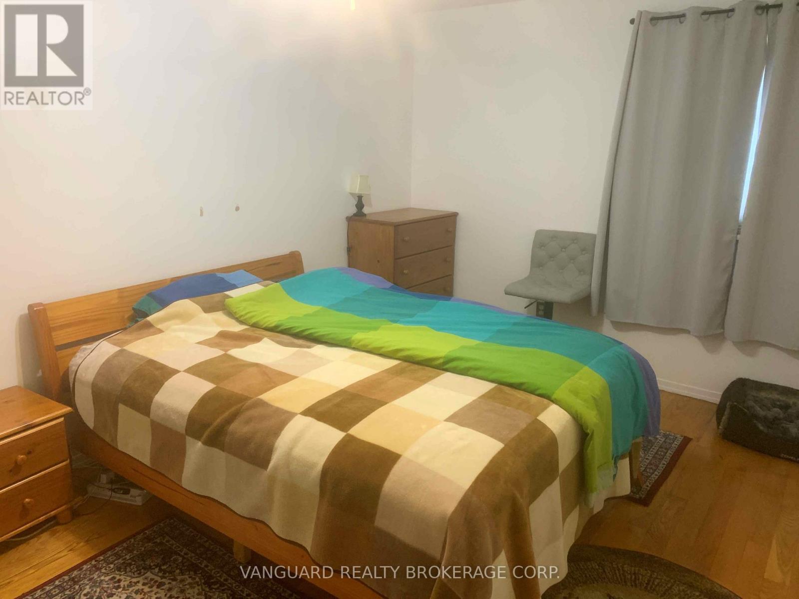 13 Bards Walkway, Toronto, Ontario  M2J 4T8 - Photo 6 - C12892210