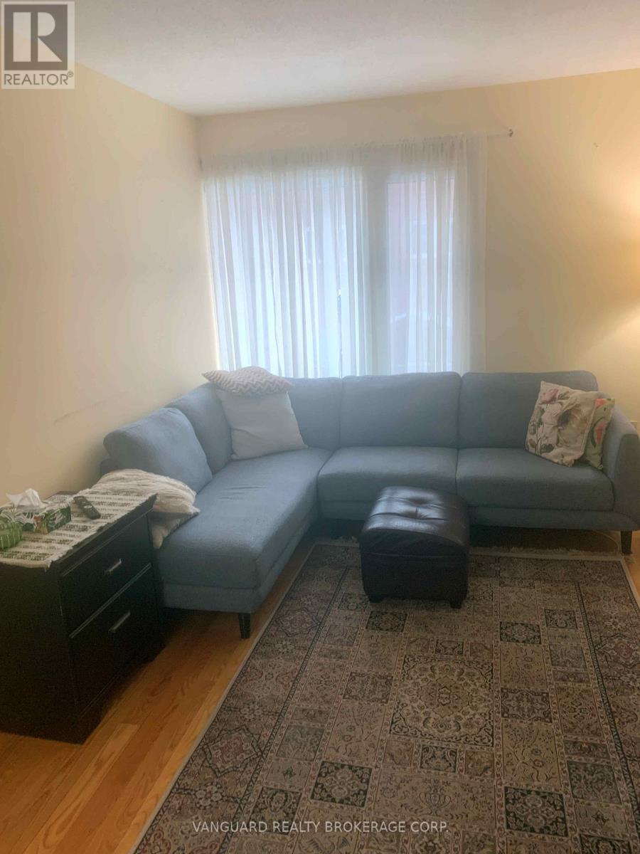 13 Bards Walkway, Toronto, Ontario  M2J 4T8 - Photo 3 - C12892210