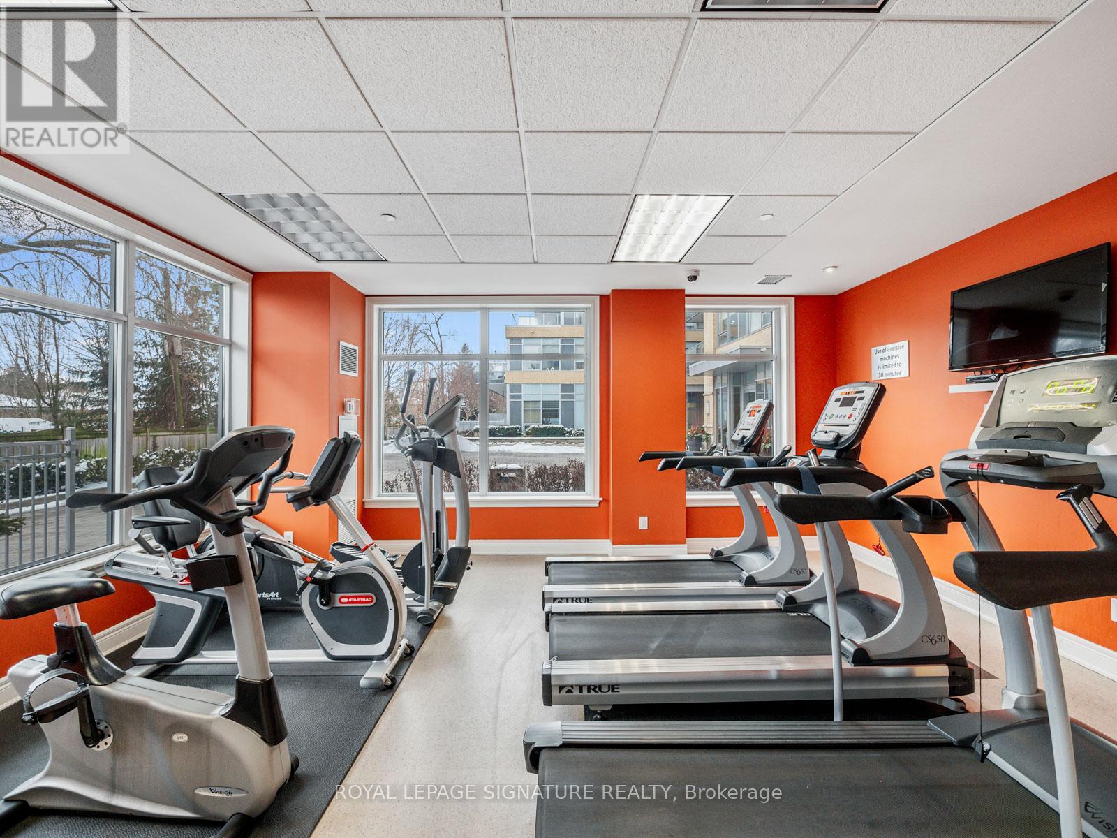 324 - 701 Sheppard Avenue W, Toronto, Ontario  M3H 2S7 - Photo 36 - C12895352