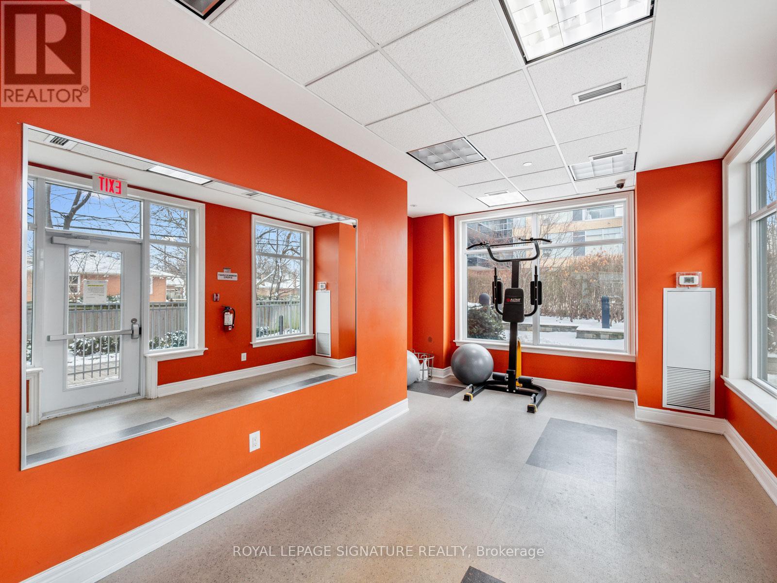 324 - 701 Sheppard Avenue W, Toronto, Ontario  M3H 2S7 - Photo 38 - C12895352