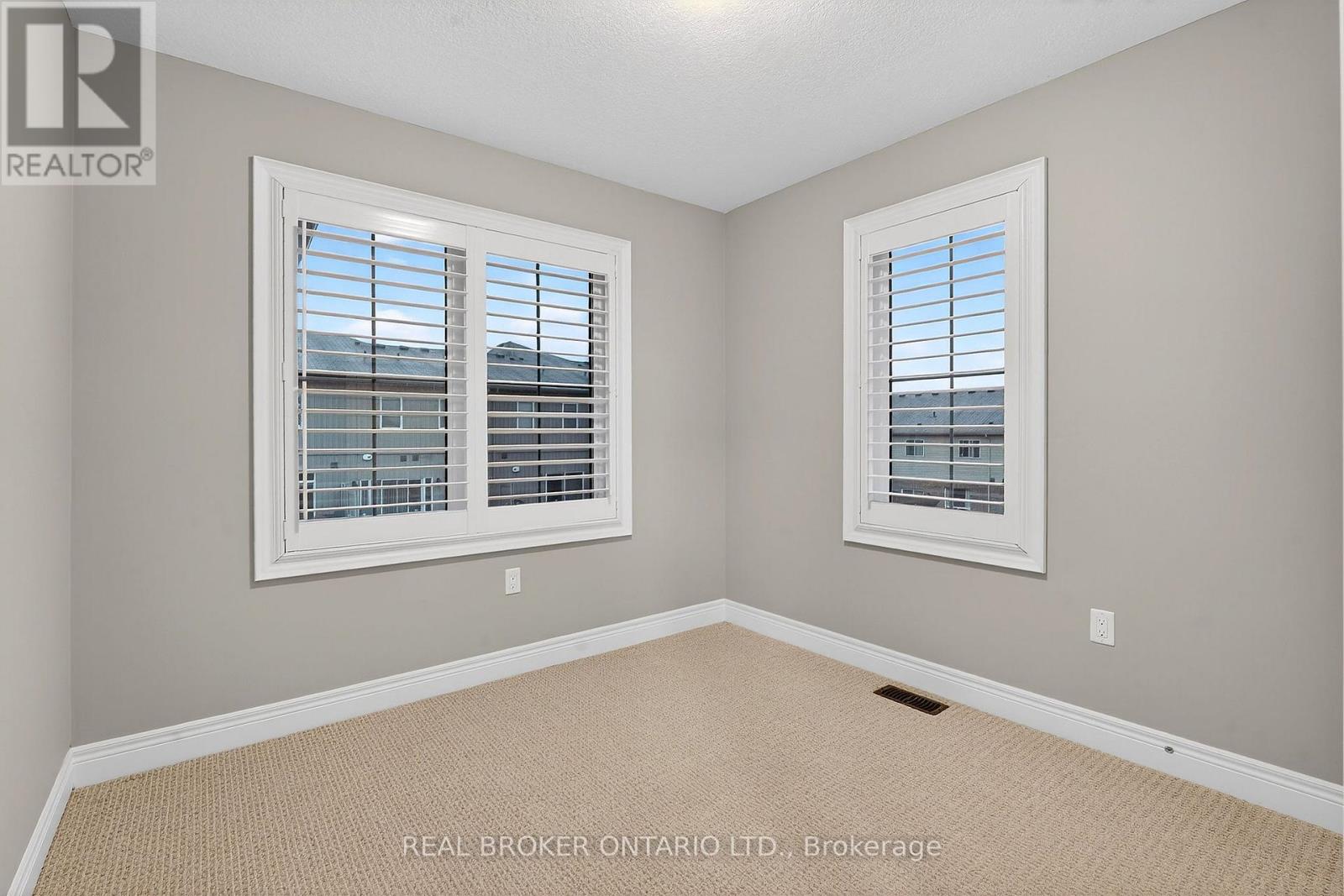 5000 Desantis Drive, Lincoln, Ontario  L3J 1W3 - Photo 31 - X12895180