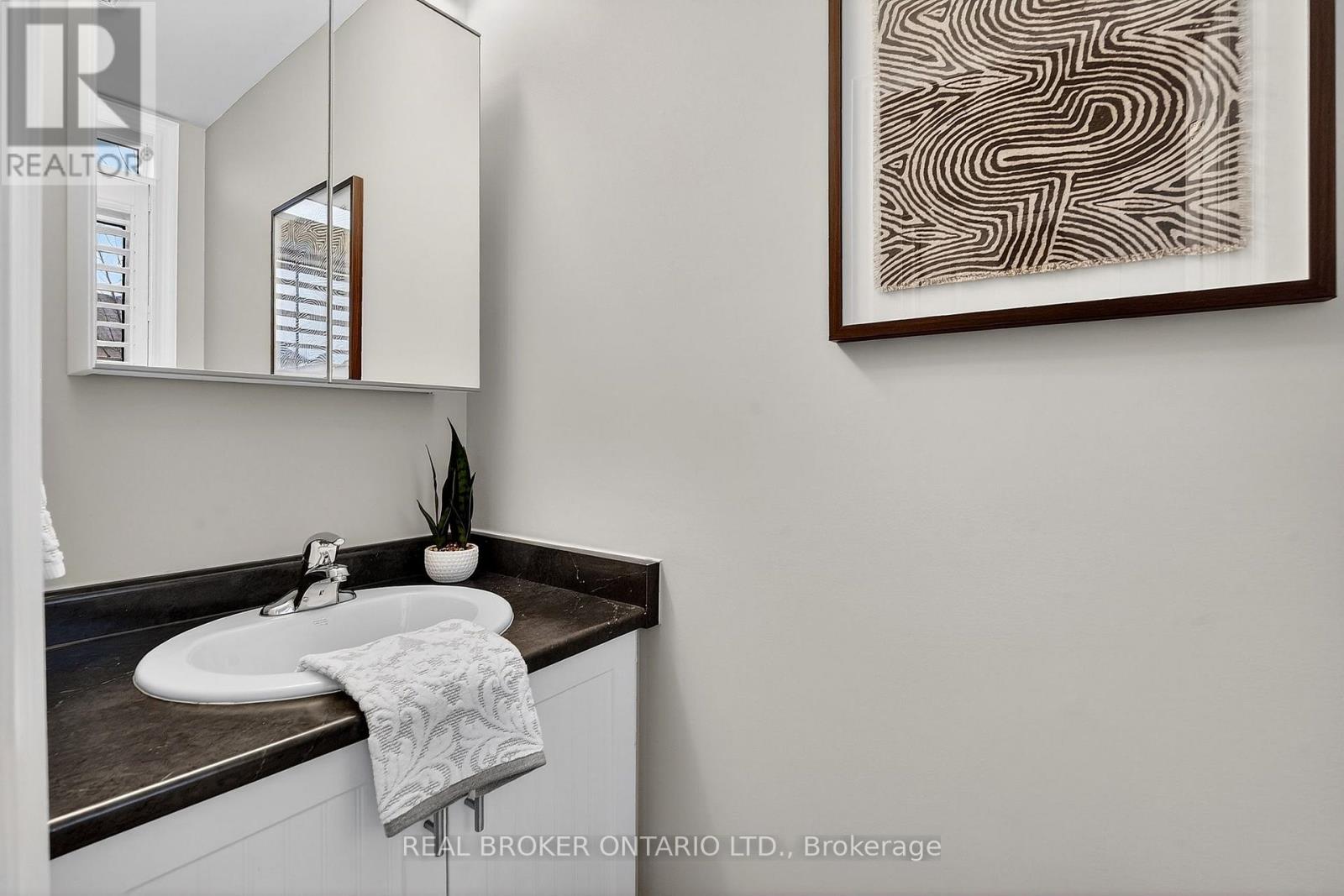 5000 Desantis Drive, Lincoln, Ontario  L3J 1W3 - Photo 32 - X12895180