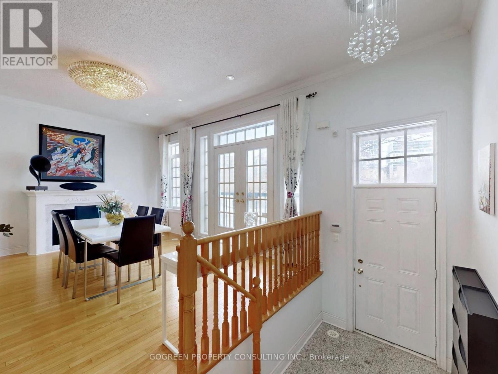 20 Bonnycastle Road, Markham, Ontario  L6G 0C2 - Photo 2 - N12870484