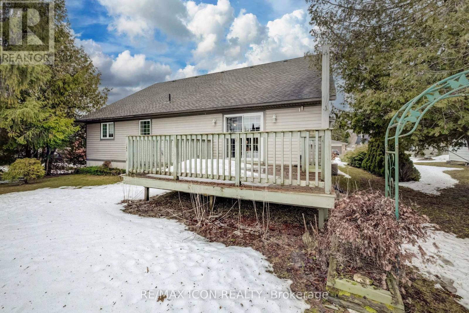 385 Birmingham Street E, Wellington North, Ontario  N0G 2L2 - Photo 36 - X12895182