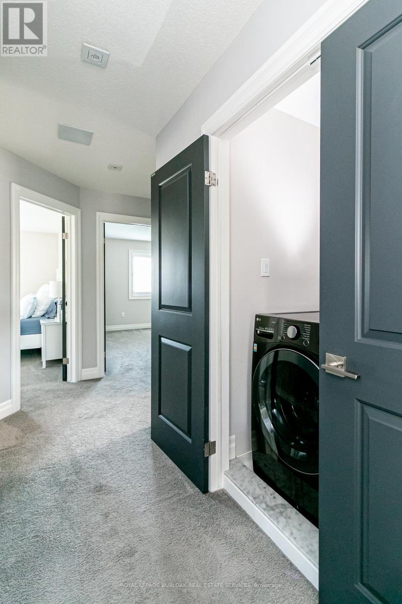 19 Purnell Drive, Hamilton, Ontario  L9C 0C6 - Photo 30 - X12895344