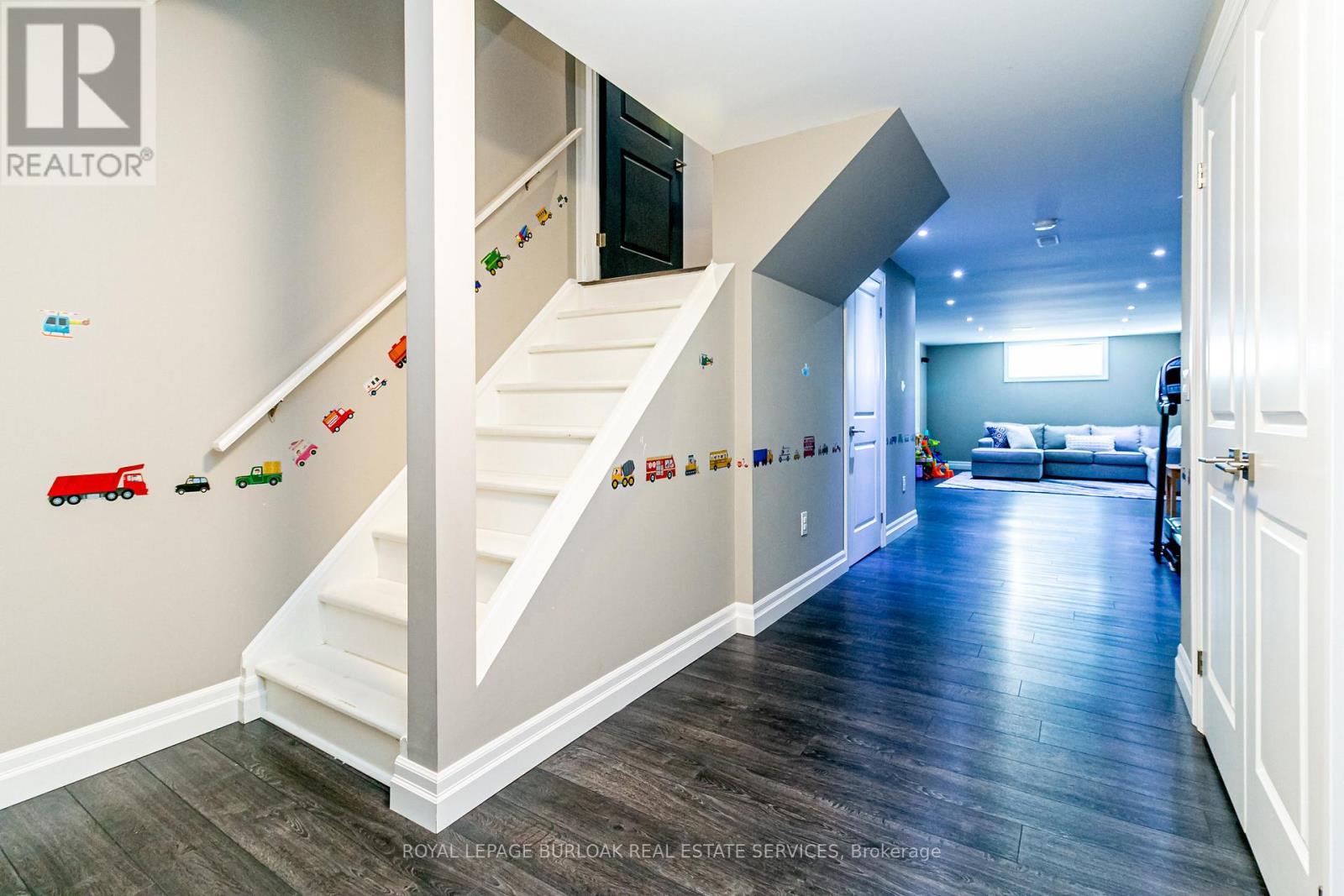 19 Purnell Drive, Hamilton, Ontario  L9C 0C6 - Photo 31 - X12895344