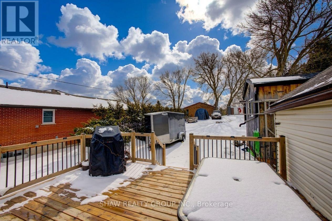 21 Main Street W, Mapleton, Ontario  N0G 1P0 - Photo 21 - X12895358