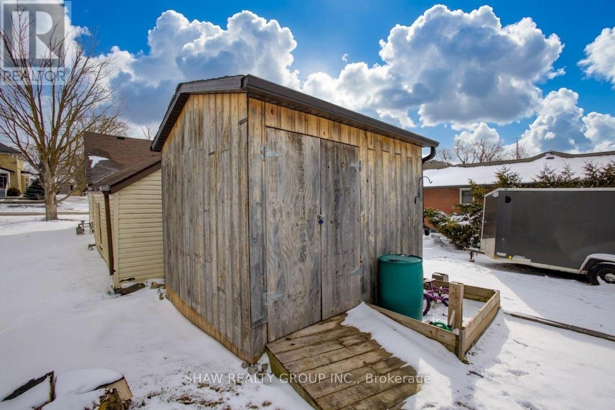 21 Main Street W, Mapleton, Ontario  N0G 1P0 - Photo 24 - X12895358