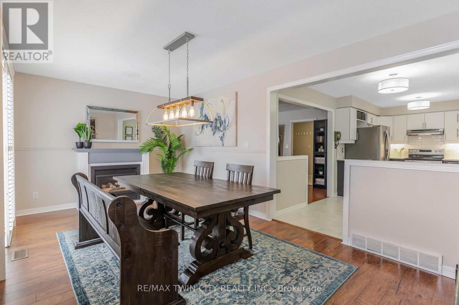 685 Coldstream Drive W, Waterloo, Ontario  N2V 2J1 - Photo 13 - X12895372