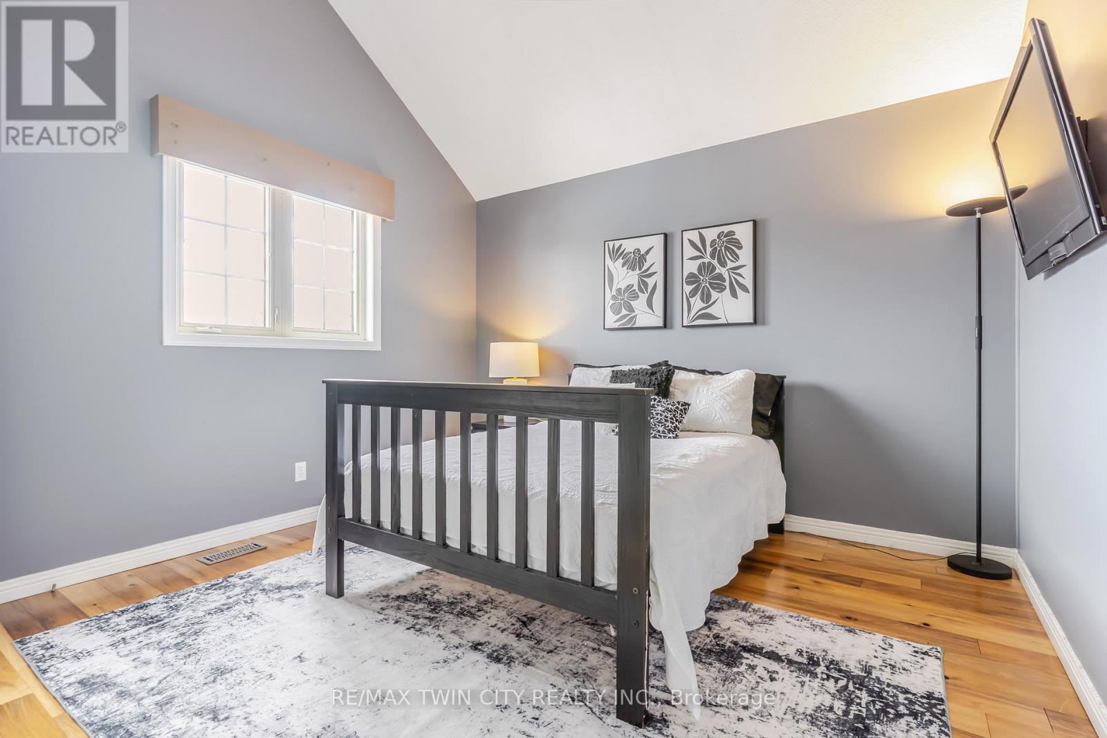 685 Coldstream Drive W, Waterloo, Ontario  N2V 2J1 - Photo 24 - X12895372