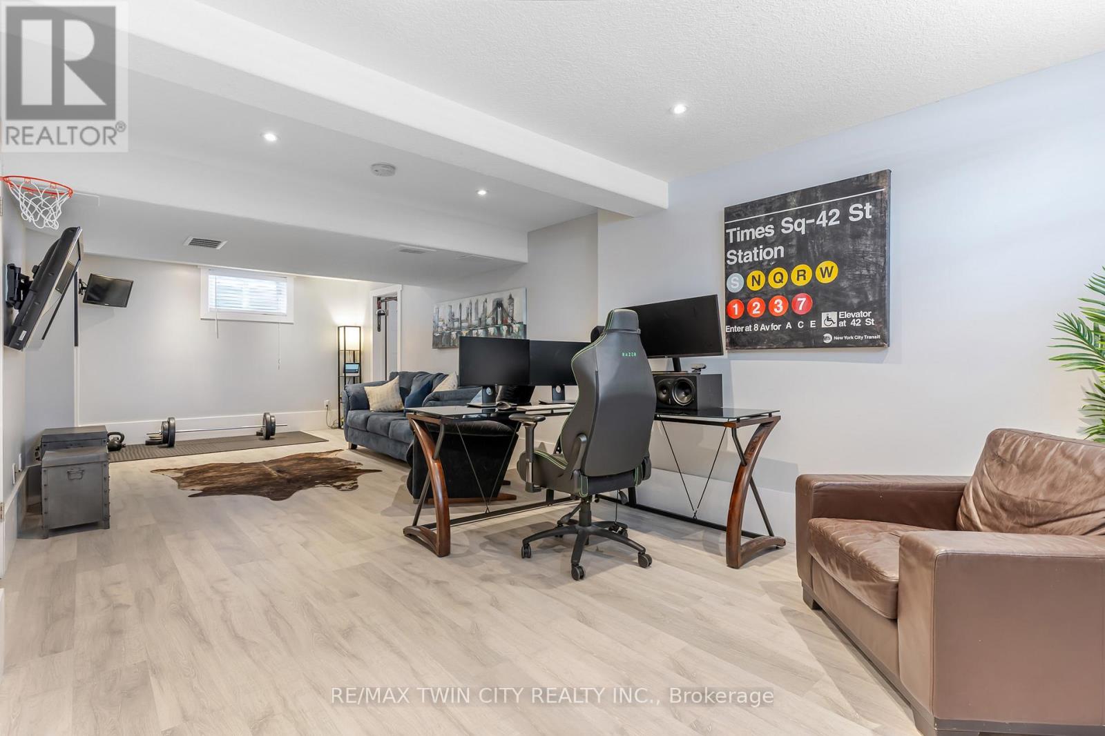 685 Coldstream Drive W, Waterloo, Ontario  N2V 2J1 - Photo 28 - X12895372