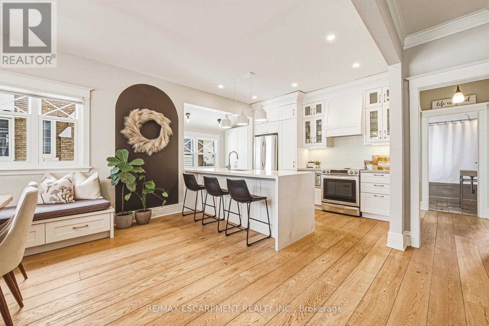 6 Nelles Boulevard, Grimsby, Ontario  L3M 3R1 - Photo 7 - X12895432