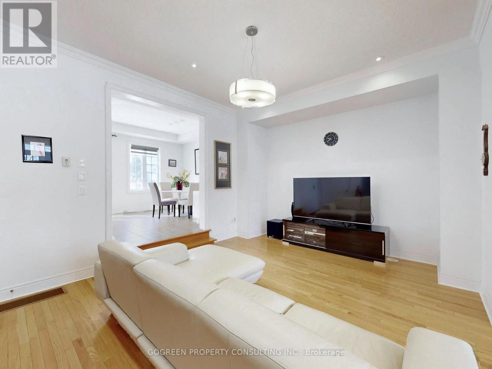 20 Bonnycastle Road, Markham, Ontario  L6G 0C2 - Photo 9 - N12870484