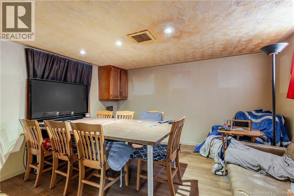 734 Athlone Street, Fredericton, New Brunswick  E3A 3A9 - Photo 17 - NB135052