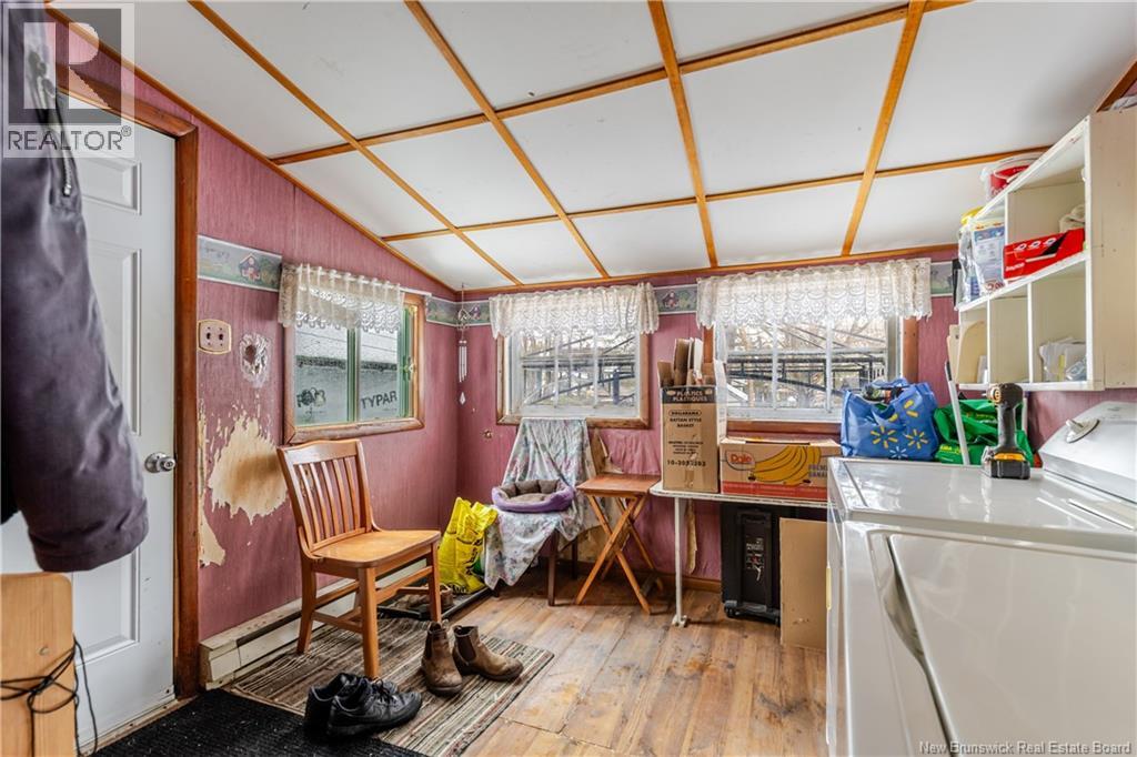 734 Athlone Street, Fredericton, New Brunswick  E3A 3A9 - Photo 9 - NB135052