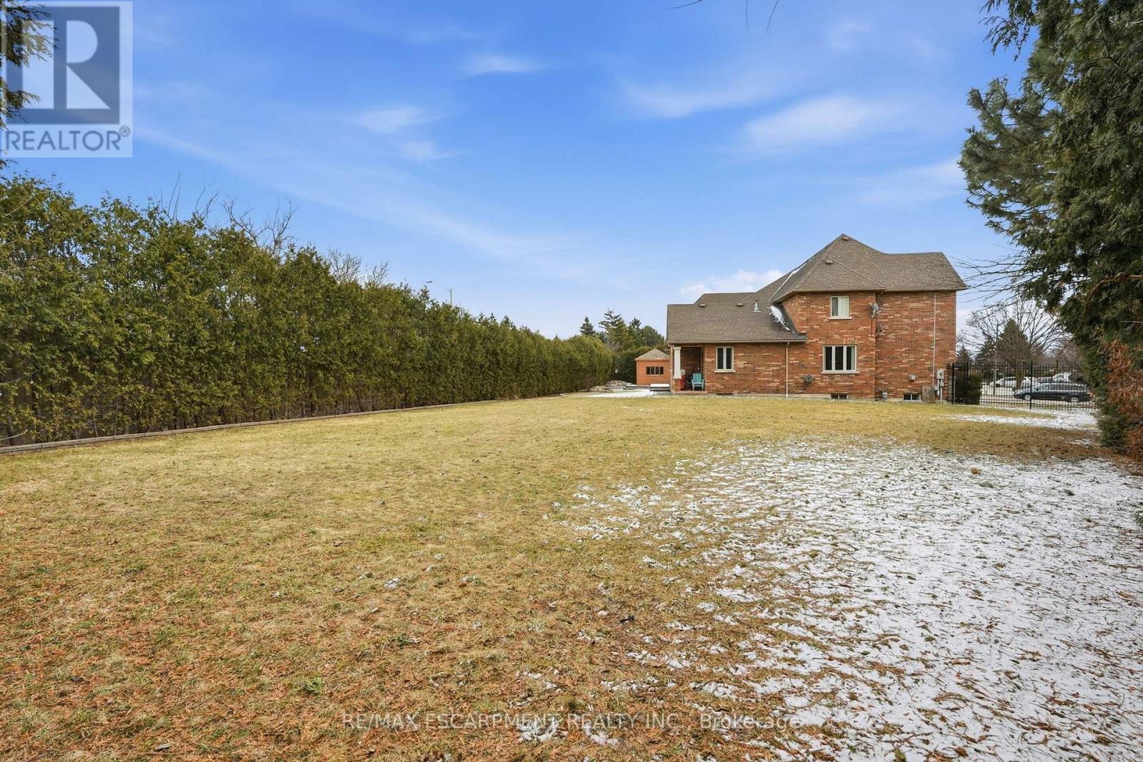 2489 Olinda Court, Mississauga, Ontario  L5C 4P5 - Photo 49 - W12877606