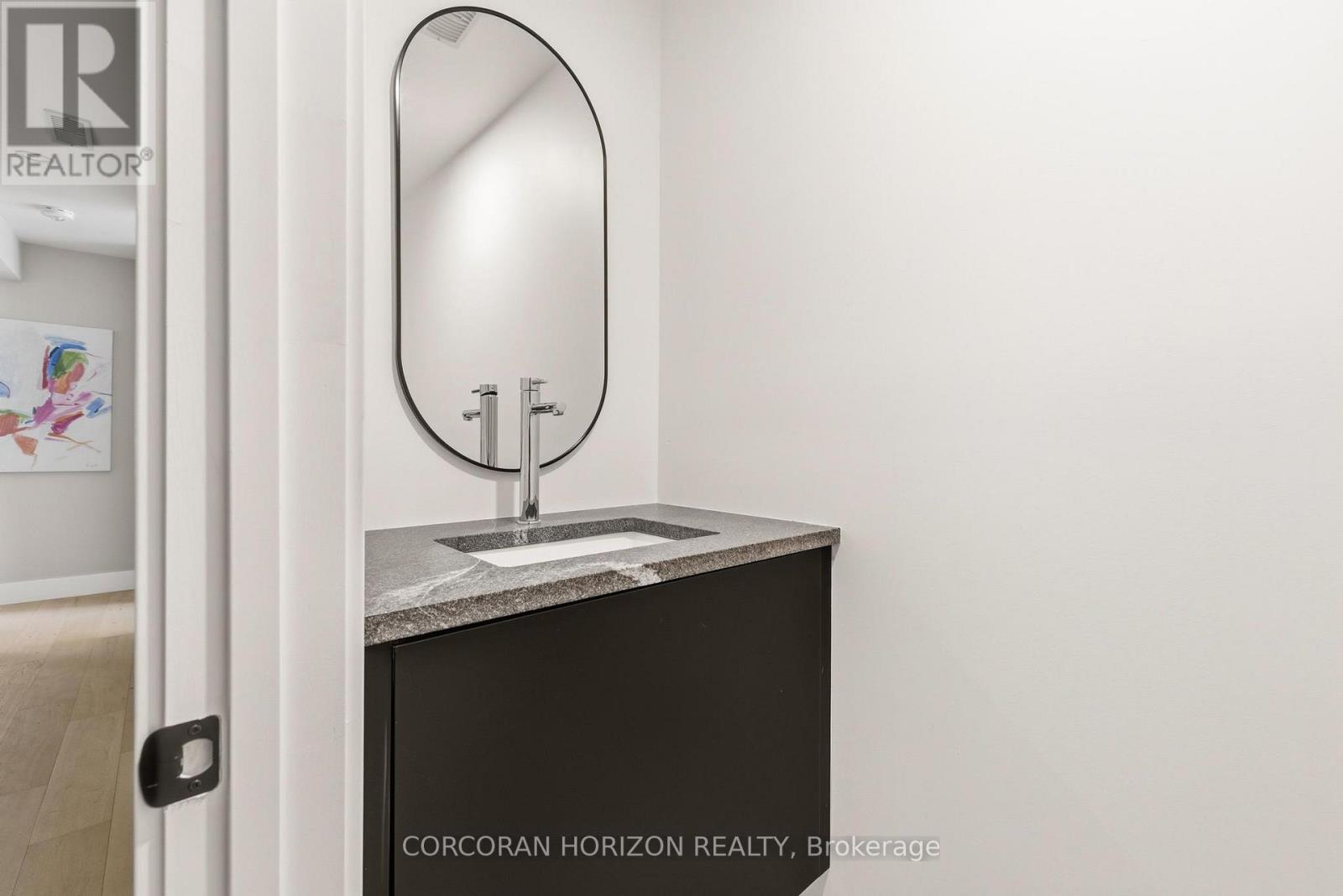 95 William Street W, Waterloo, Ontario  N2L 1J6 - Photo 30 - X12513098