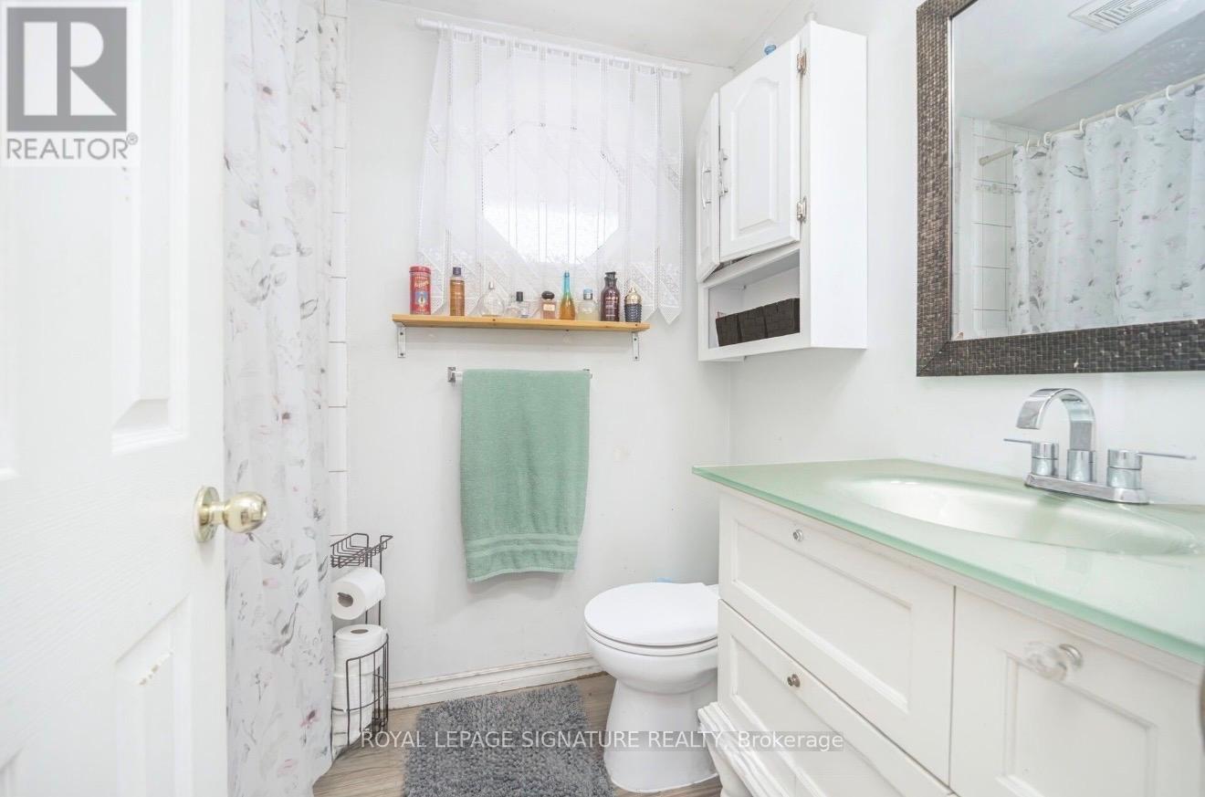 Room 1 - 19 Gatsby Square, Brampton (Northgate), Ontario  L6S 2H4 - Photo 14 - W12895036