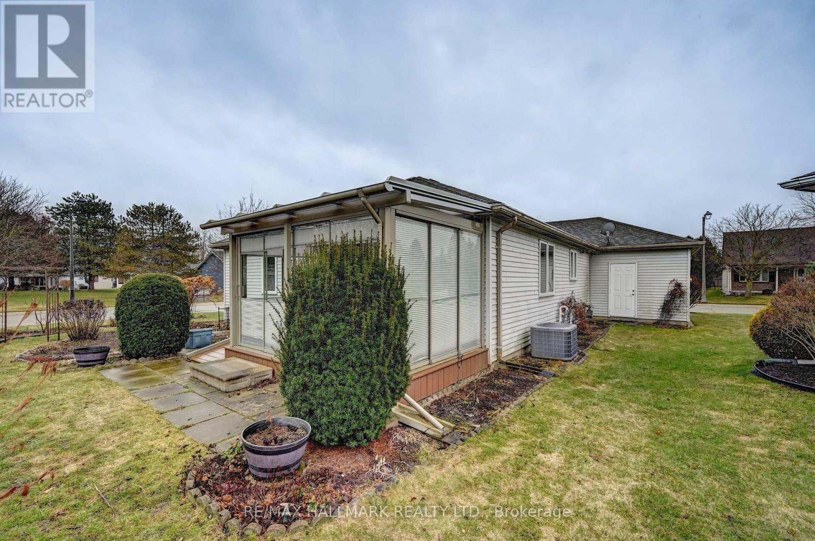 2 Brasher Drive, Tillsonburg, Ontario  N4G 5T2 - Photo 28 - X12876194