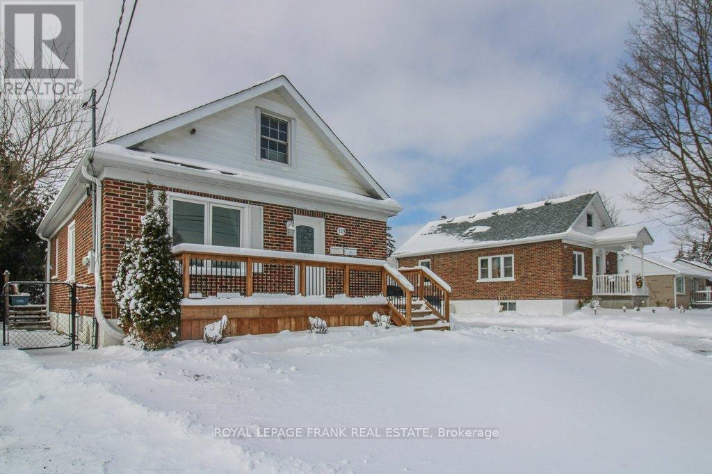 129 Arthur Avenue, Peterborough, Ontario  K9J 5X7 - Photo 1 - X12895466