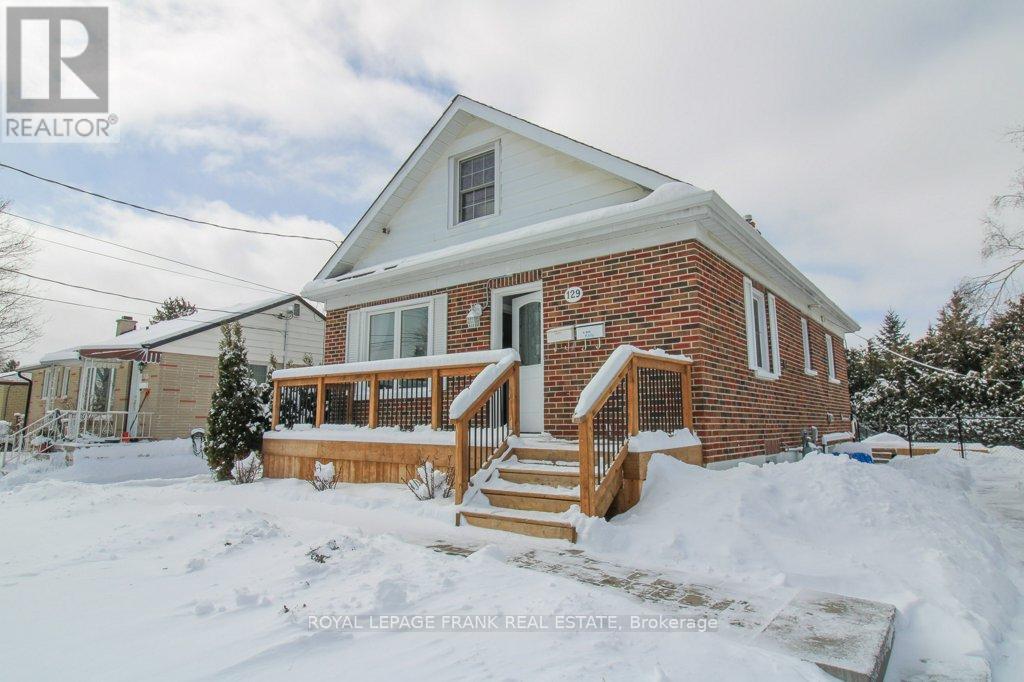 129 Arthur Avenue, Peterborough, Ontario  K9J 5X7 - Photo 2 - X12895466