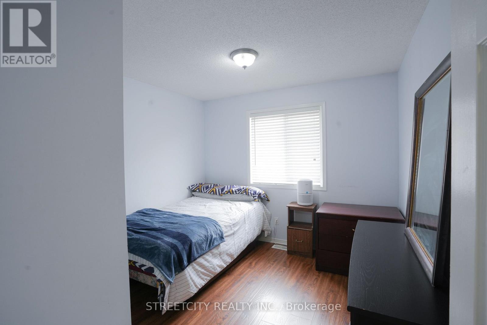 35 Juniper Crescent, Strathroy-Caradoc, Ontario  N7G 4G4 - Photo 13 - X12895446
