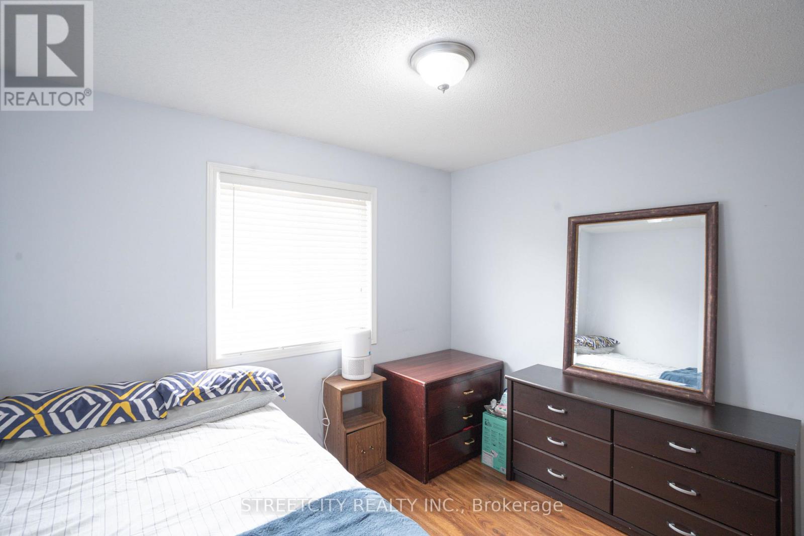 35 Juniper Crescent, Strathroy-Caradoc, Ontario  N7G 4G4 - Photo 14 - X12895446