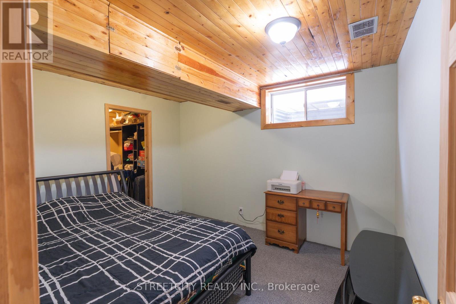 35 Juniper Crescent, Strathroy-Caradoc, Ontario  N7G 4G4 - Photo 17 - X12895446