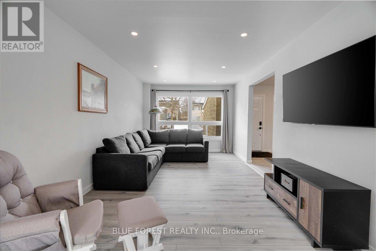 50 - 1460 Limberlost Road, London North (North I), Ontario  N6G 2C6 - Photo 11 - X12895534