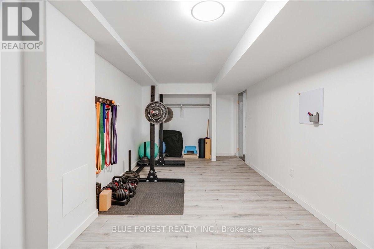 50 - 1460 Limberlost Road, London North (North I), Ontario  N6G 2C6 - Photo 34 - X12895534