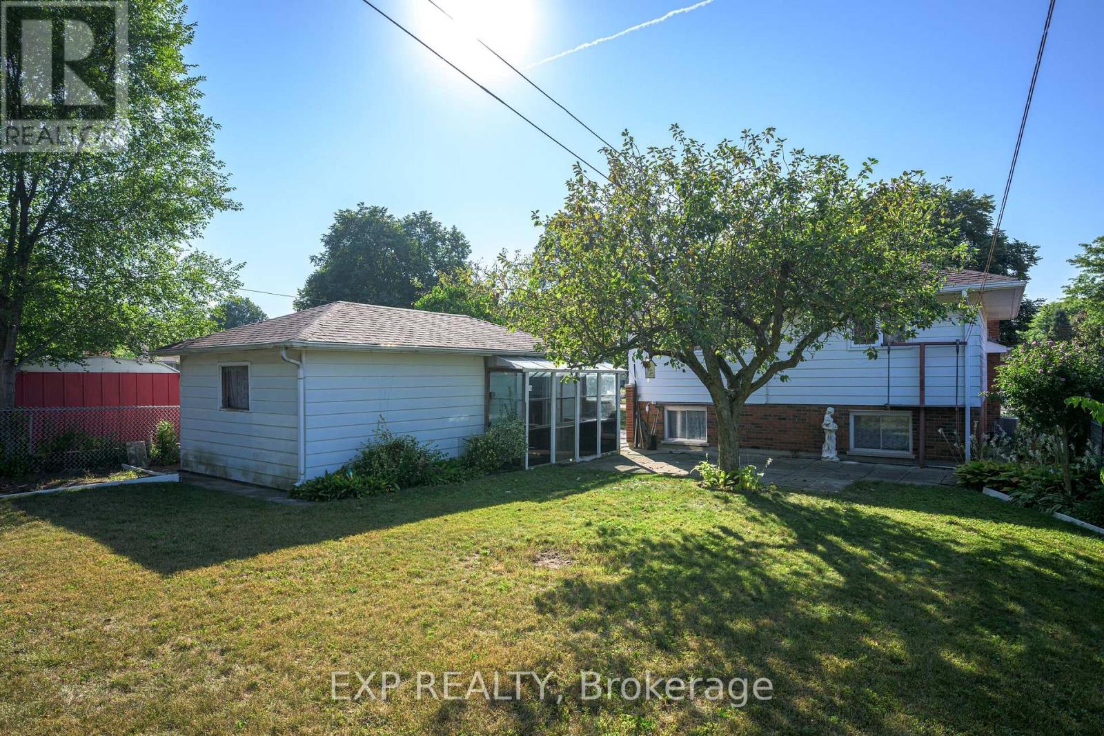 289 Fairhaven Circle, London East, Ontario  N5W 1E4 - Photo 34 - X12895544