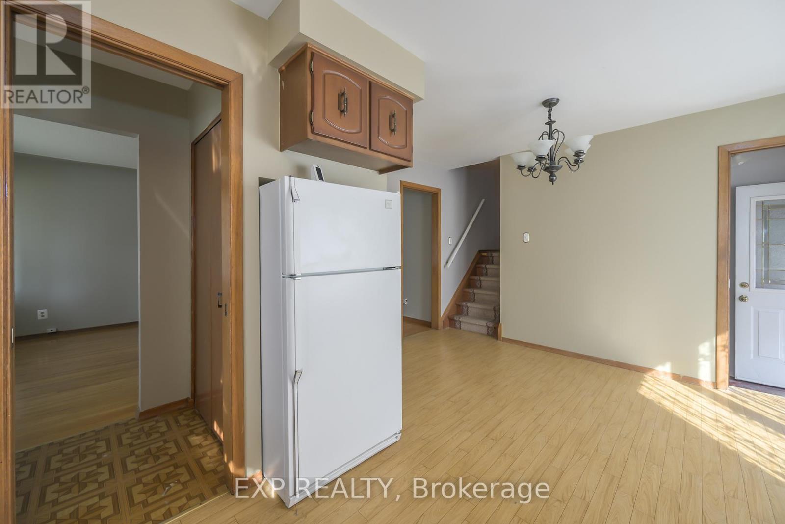 289 Fairhaven Circle, London East, Ontario  N5W 1E4 - Photo 7 - X12895544