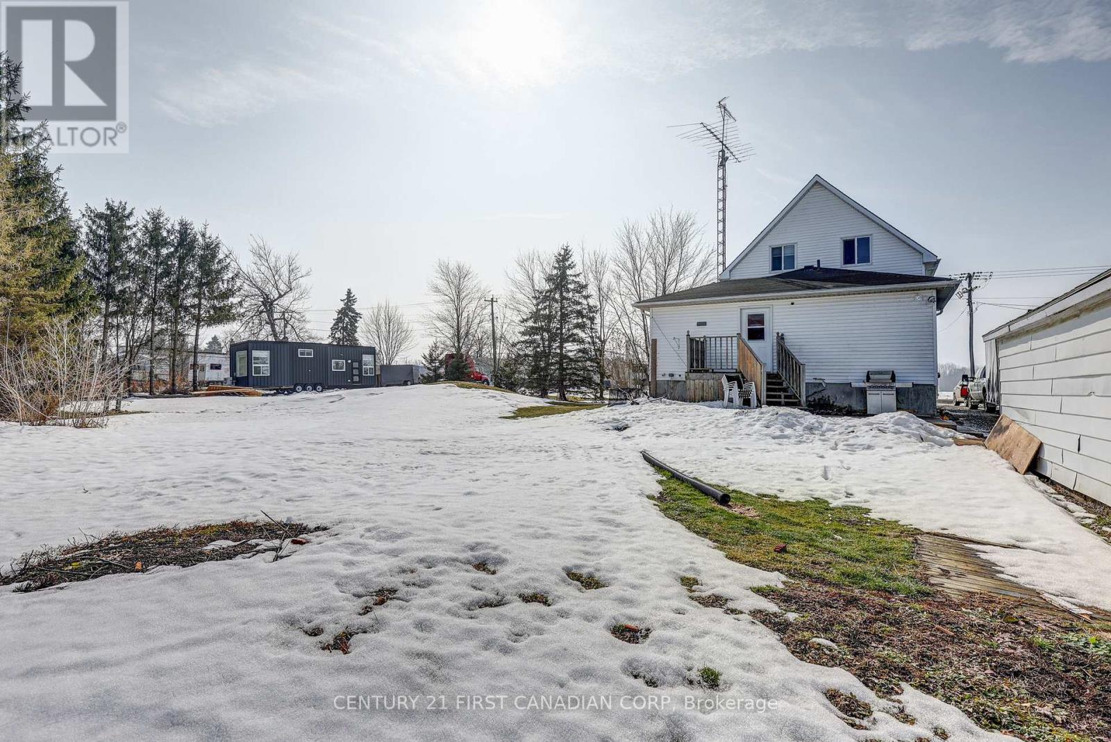 20351 Duart Road, Chatham-Kent, Ontario  N0L 1X0 - Photo 9 - X12895618