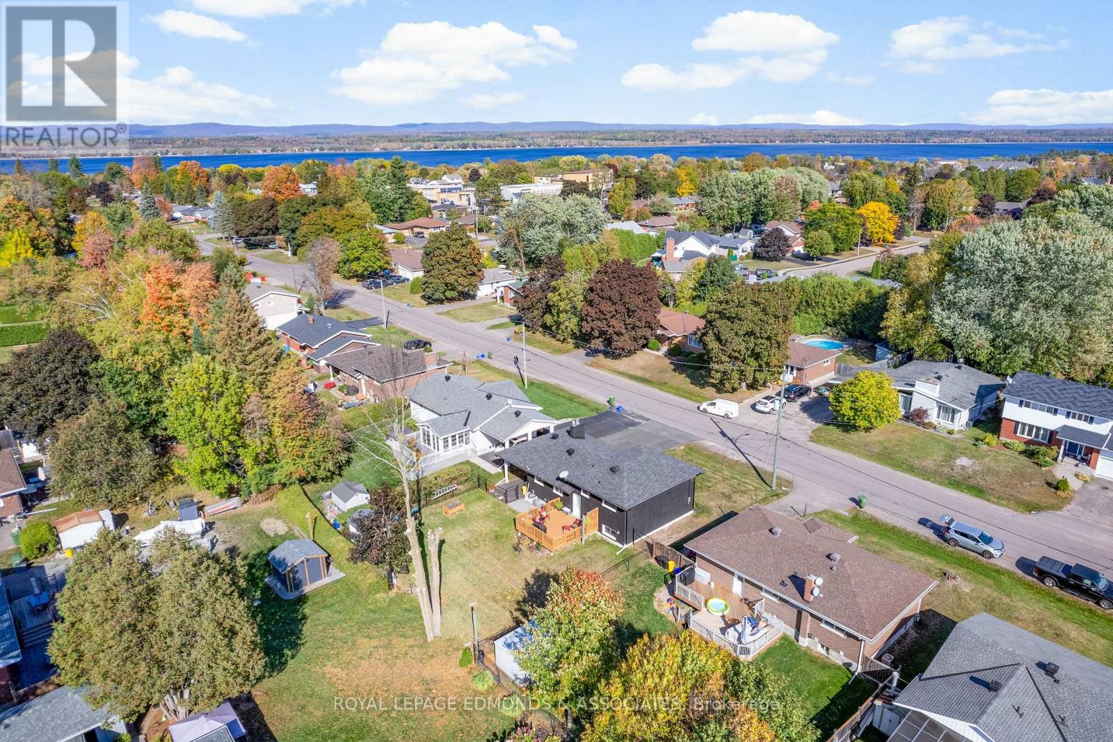 320 Patricia Avenue, Pembroke, Ontario  K8A 2C2 - Photo 41 - X12895444