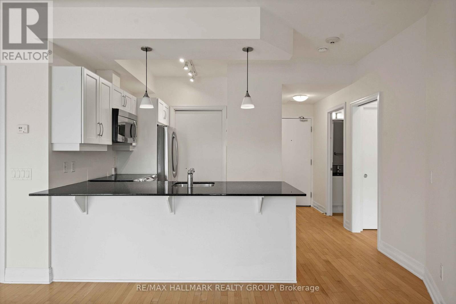 302 - 75 Cleary Avenue, Ottawa, Ontario  K2A 1R8 - Photo 9 - X12895442