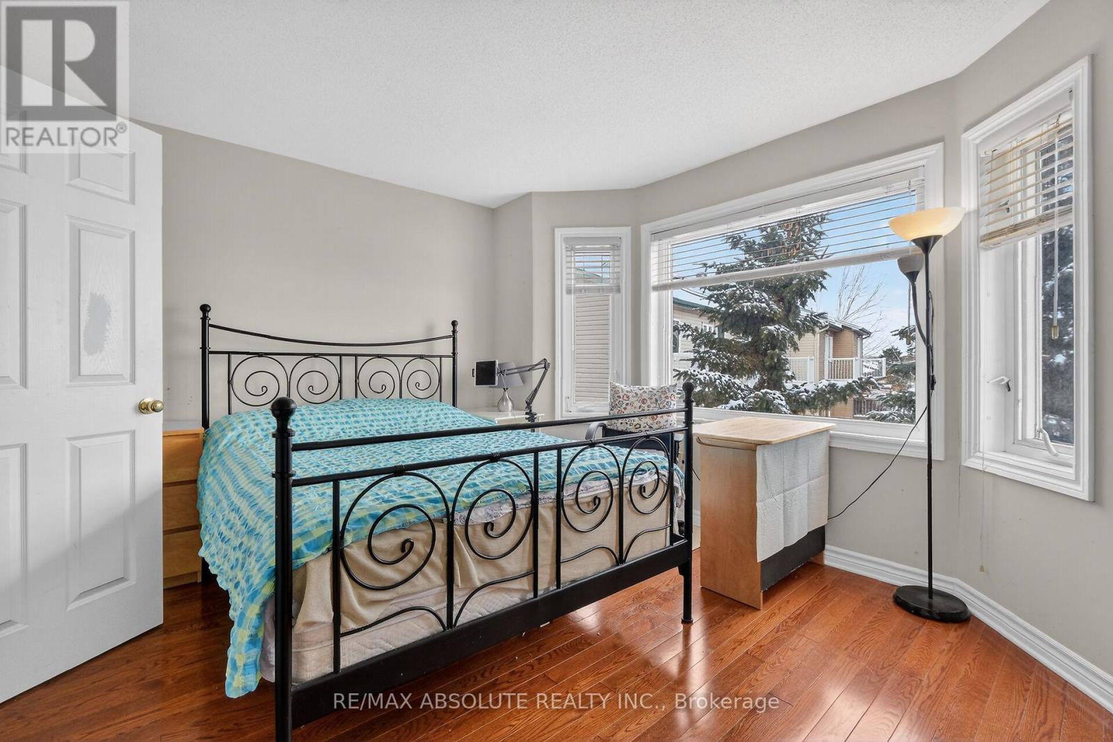 117 Tall Pines Private, Ottawa, Ontario  K2H 1H1 - Photo 33 - X12895454