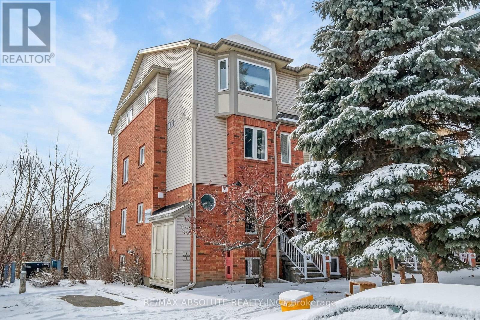 117 Tall Pines Private, Ottawa, Ontario  K2H 1H1 - Photo 44 - X12895454