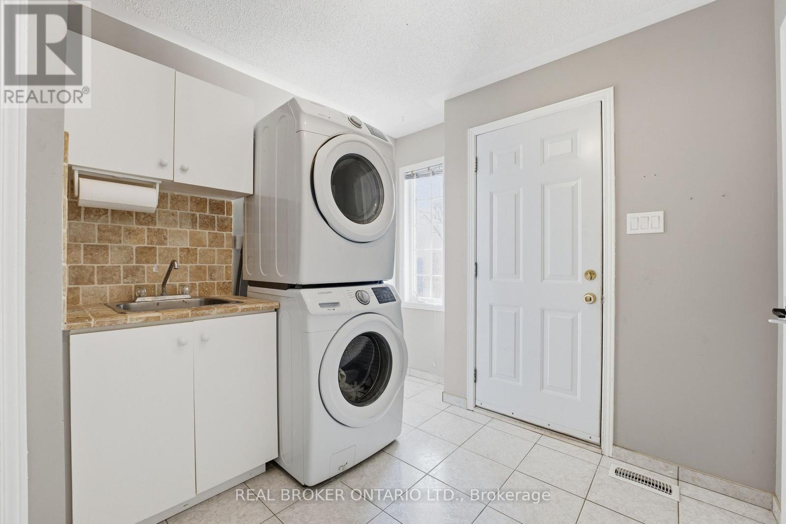 1391 Sutherland Drive, Ottawa, Ontario  K4M 1B3 - Photo 25 - X12895506