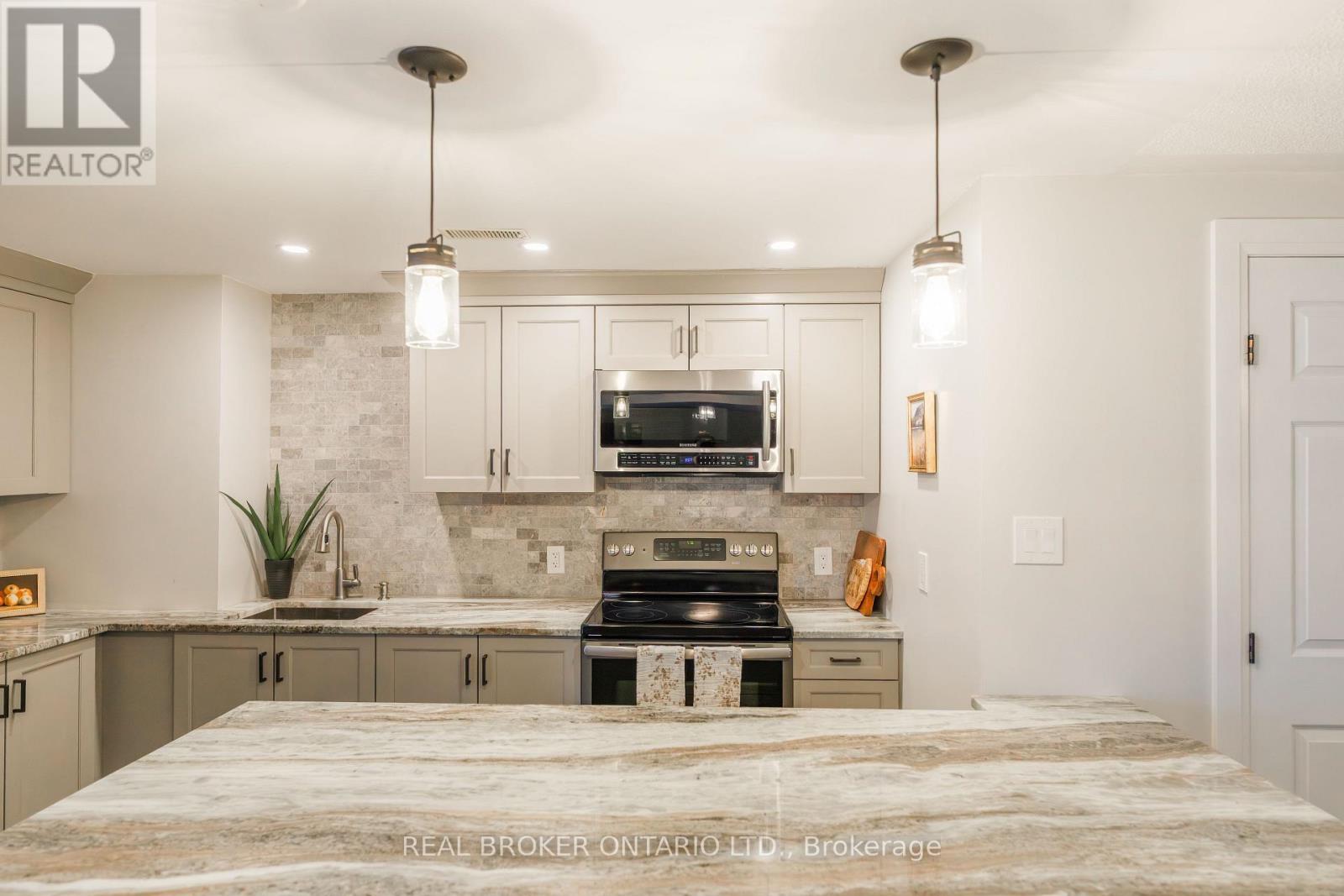 1391 Sutherland Drive, Ottawa, Ontario  K4M 1B3 - Photo 31 - X12895506