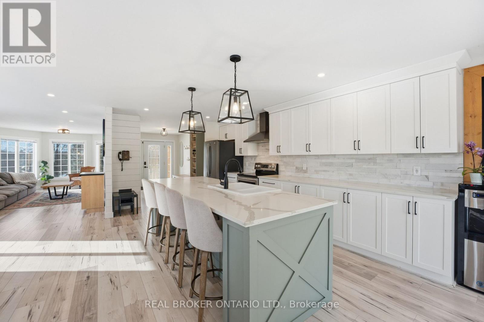 1391 Sutherland Drive, Ottawa, Ontario  K4M 1B3 - Photo 9 - X12895506