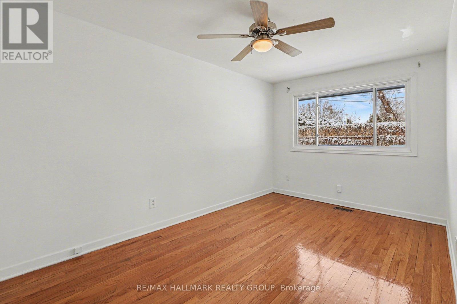 1753 Heron Road, Ottawa, Ontario  K1V 6A2 - Photo 11 - X12895542