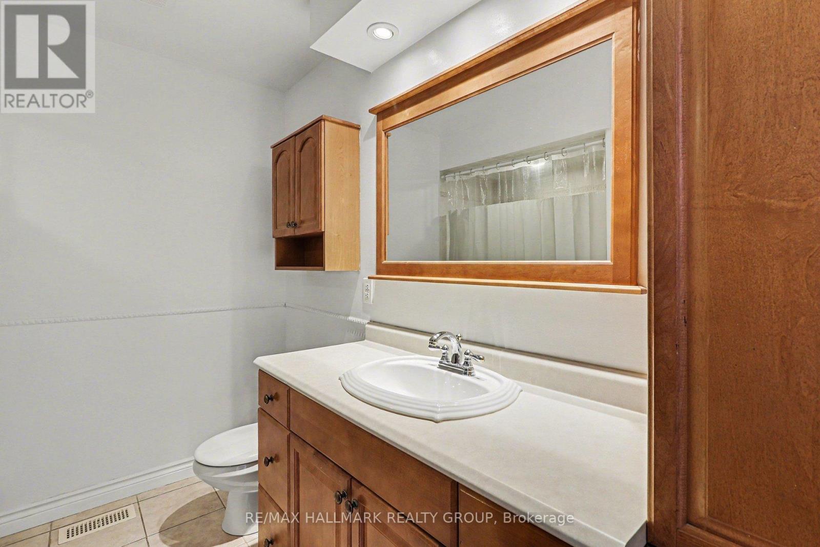 1753 Heron Road, Ottawa, Ontario  K1V 6A2 - Photo 9 - X12895542